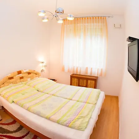מלון דירות Exclusive Apartman Hajdúszoboszló