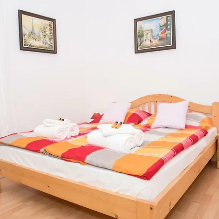 מלון דירות Exclusive Apartman