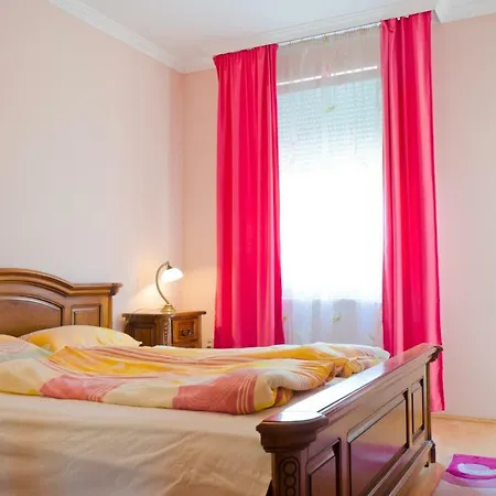 מלון דירות Exclusive Apartman Hajdúszoboszló
